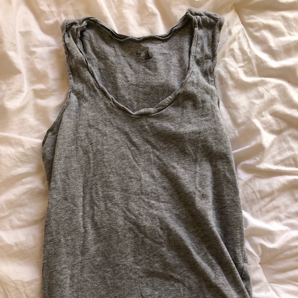 Grey tank top